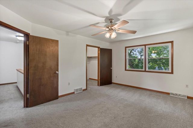 2712 Welsh COURT #2714, Waukesha, WI 53188