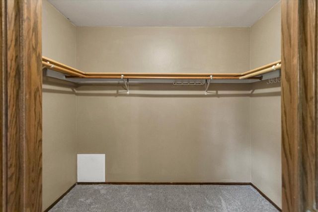 2712 Welsh COURT #2714, Waukesha, WI 53188