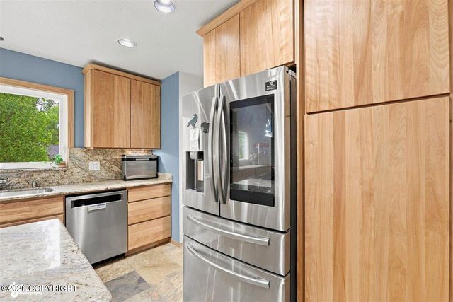 8670 Kushtaka Circle, Anchorage, AK 99504