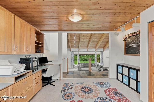 8670 Kushtaka Circle, Anchorage, AK 99504
