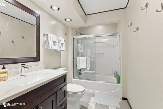 8670 Kushtaka Circle, Anchorage, AK 99504