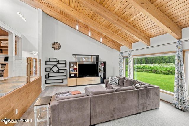 8670 Kushtaka Circle, Anchorage, AK 99504