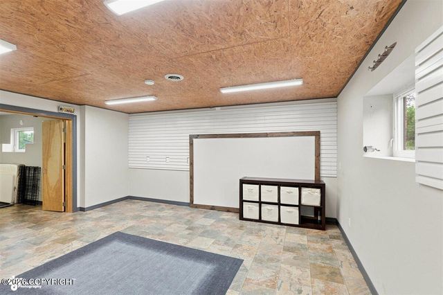 8670 Kushtaka Circle, Anchorage, AK 99504