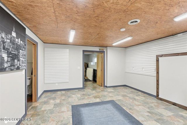 8670 Kushtaka Circle, Anchorage, AK 99504