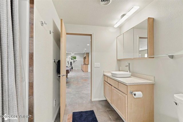 8670 Kushtaka Circle, Anchorage, AK 99504