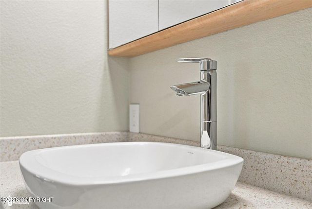 8670 Kushtaka Circle, Anchorage, AK 99504