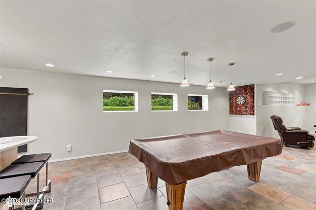 8670 Kushtaka Circle, Anchorage, AK 99504