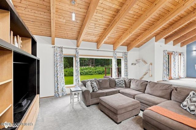 8670 Kushtaka Circle, Anchorage, AK 99504