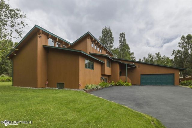 8670 Kushtaka Circle, Anchorage, AK 99504