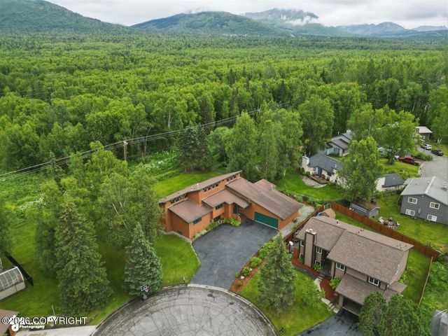 8670 Kushtaka Circle, Anchorage, AK 99504