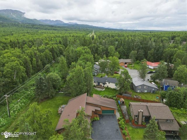 8670 Kushtaka Circle, Anchorage, AK 99504