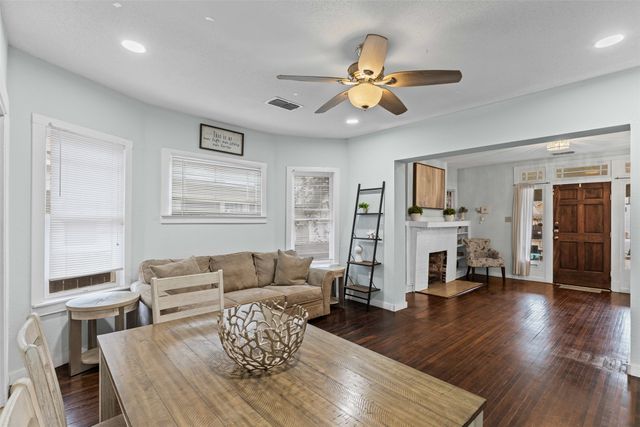 1632 Washington Avenue, Fort Worth, TX 76104