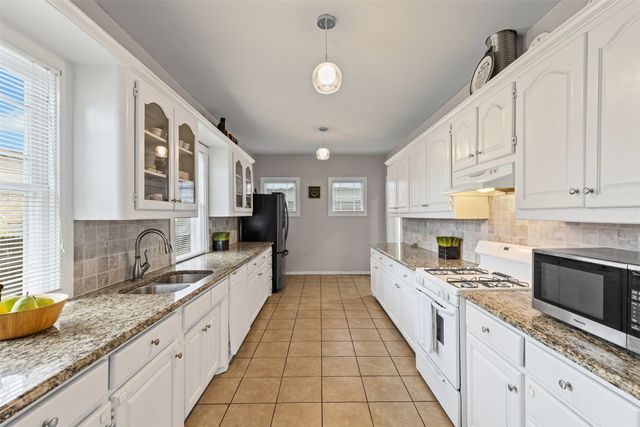 1632 Washington Avenue, Fort Worth, TX 76104