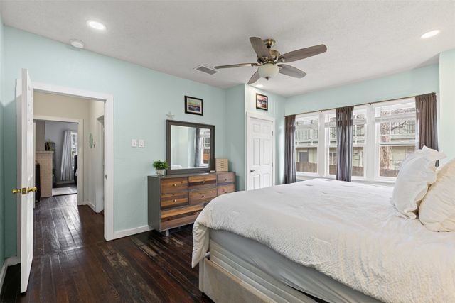 1632 Washington Avenue, Fort Worth, TX 76104