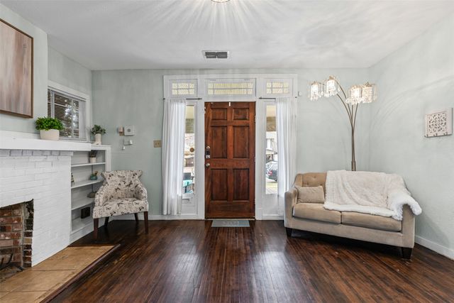 1632 Washington Avenue, Fort Worth, TX 76104