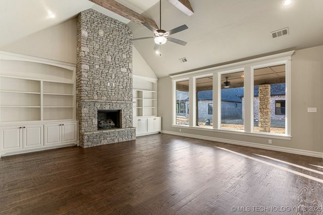 9104 E 62nd Place S, Tulsa, OK 74133