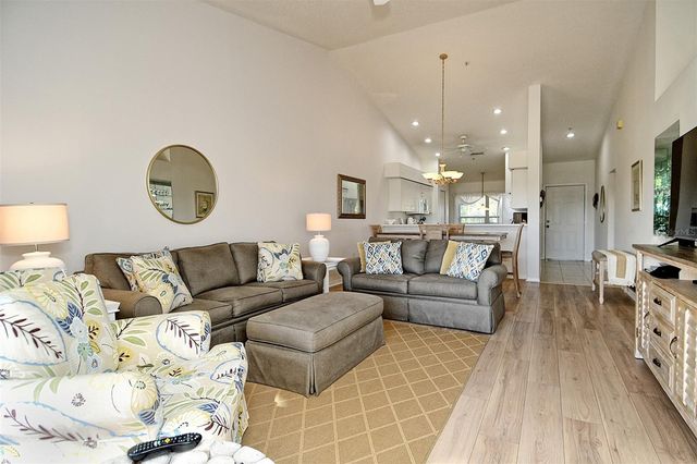 5221 MAHOGANY RUN AVENUE 223, Sarasota, FL 34241