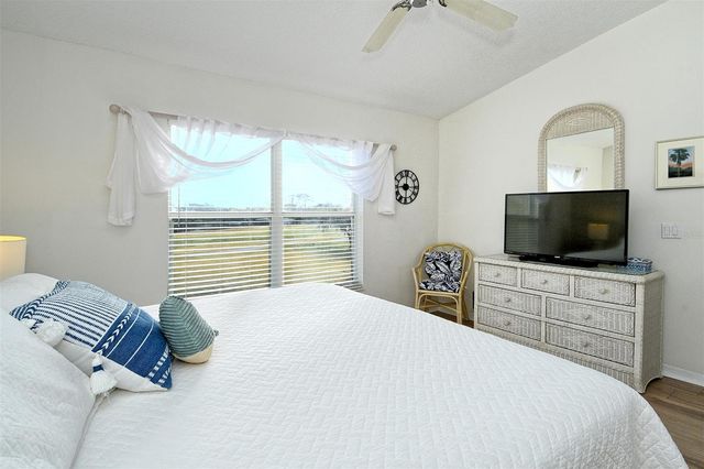 5221 MAHOGANY RUN AVENUE 223, Sarasota, FL 34241