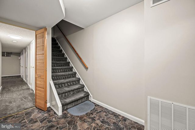 503 BLOOMFIELD AVE, Drexel Hill, PA 19026