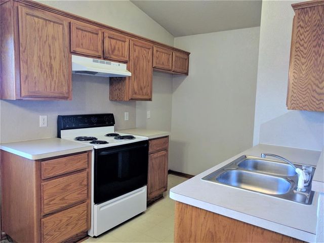 2821 East Lake Drive, Norman, OK 73071