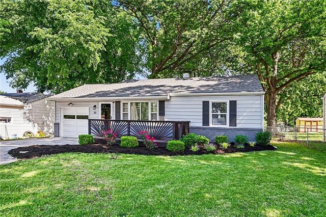 30 S Village Drive, Liberty, MO 64068