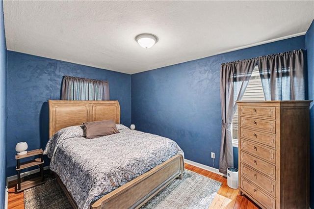 30 S Village Drive, Liberty, MO 64068