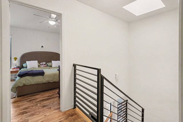 2100 Commonwealth Street M, Houston, TX 77006