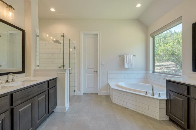 3805 Serene Hills DR, Lakeway, TX 78738