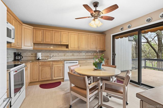 342 Heritage Hills B, Somers, NY 10589