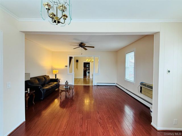 1813 Willow Lane, Bronx, NY 10461