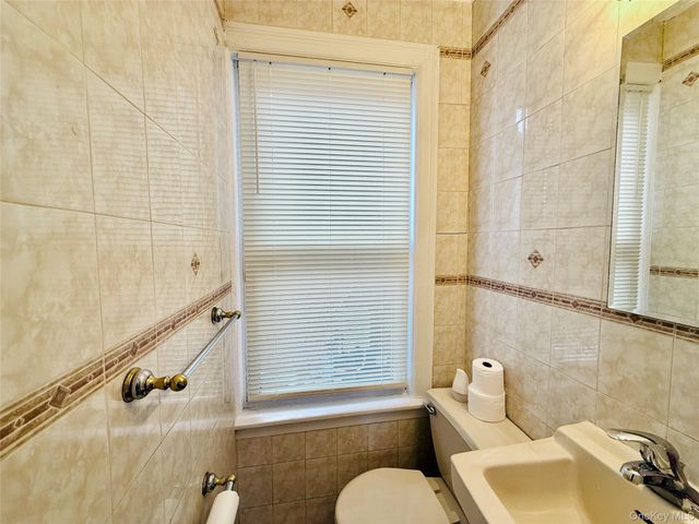 1813 Willow Lane, Bronx, NY 10461