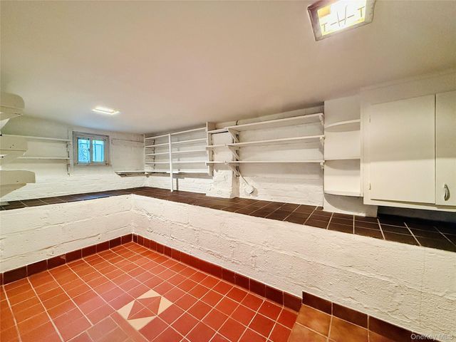 1813 Willow Lane, Bronx, NY 10461