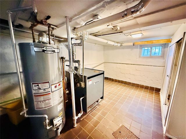 1813 Willow Lane, Bronx, NY 10461