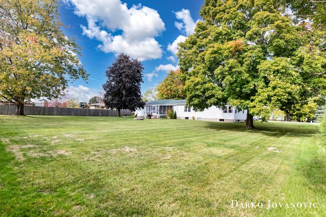 390 W Division Street, Sparta Vllg, MI 49345