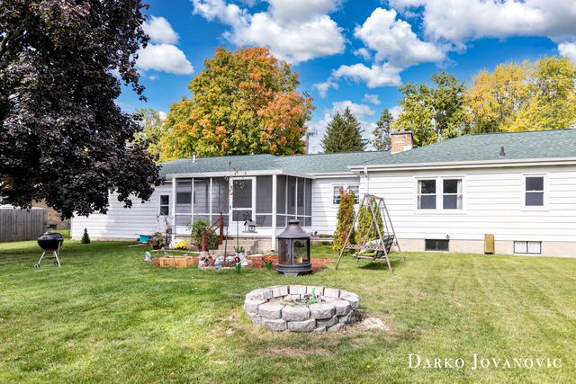 390 W Division Street, Sparta Vllg, MI 49345