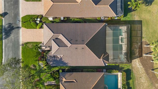 6977 Bent Grass DR, Naples, FL 34113