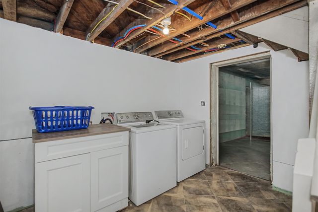 721 Douglas Avenue, Ames, IA 50010