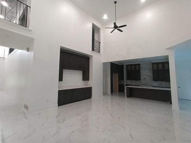 5690 WALNUT GROVE RD, Memphis, TN 38120