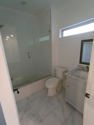 5690 WALNUT GROVE RD, Memphis, TN 38120