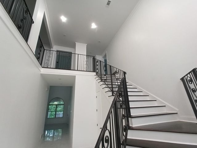 5690 WALNUT GROVE RD, Memphis, TN 38120