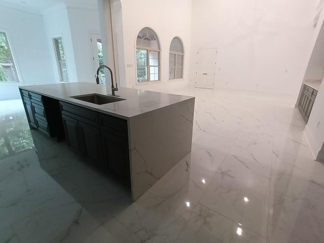 5690 WALNUT GROVE RD, Memphis, TN 38120