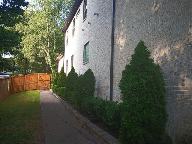 5690 WALNUT GROVE RD, Memphis, TN 38120