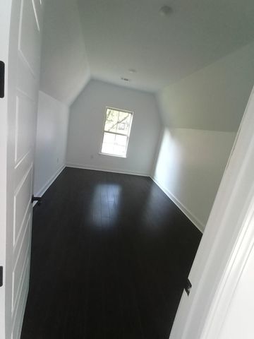 5690 WALNUT GROVE RD, Memphis, TN 38120