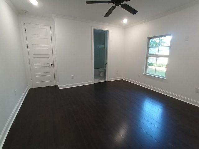 5690 WALNUT GROVE RD, Memphis, TN 38120