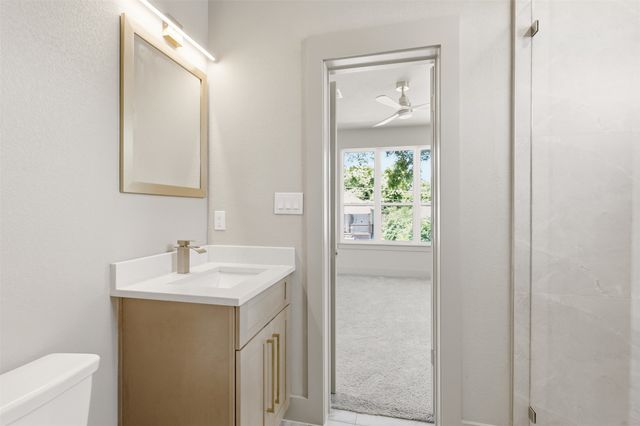 340 N Moore Street, Dallas, TX 75203