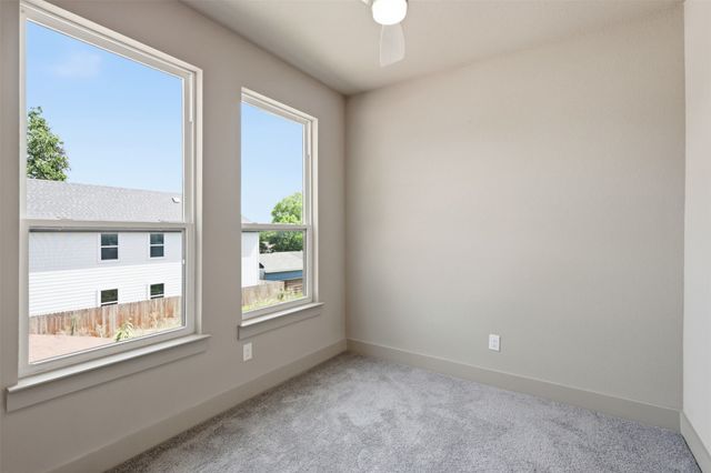 340 N Moore Street, Dallas, TX 75203