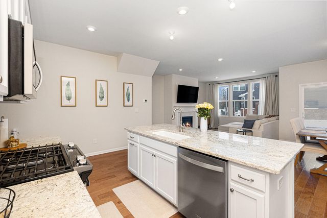 2857 Fairgrove Crescent, Ann Arbor, MI 48108