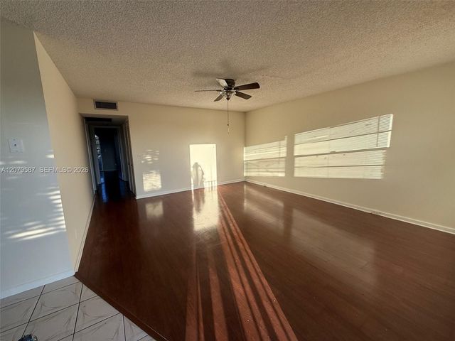 301 SW 135th Avenue 402C, Pembroke Pines, FL 33027