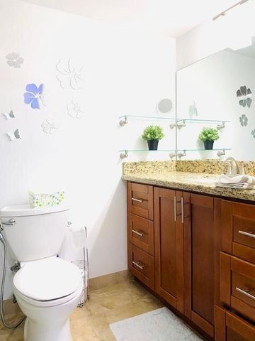 737 SE 1st Way 306, Deerfield Beach, FL 33441