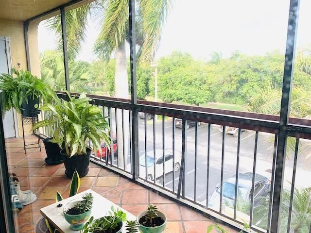 737 SE 1st Way 306, Deerfield Beach, FL 33441